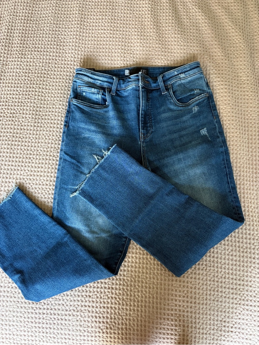 Kut from the Kloth Women’s Medium Blue High-Rise Distressed Jeans